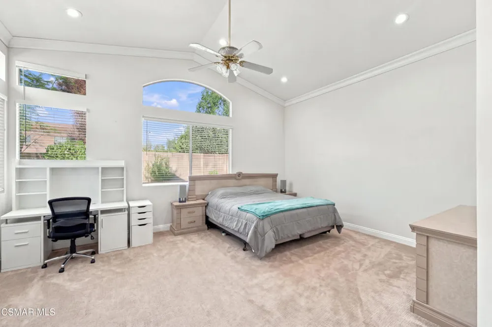 2809 Cimmaron Avenue Simi Valley, CA 93065