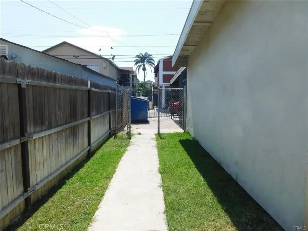 327 S Kroeger Street #A Anaheim, CA 92805
