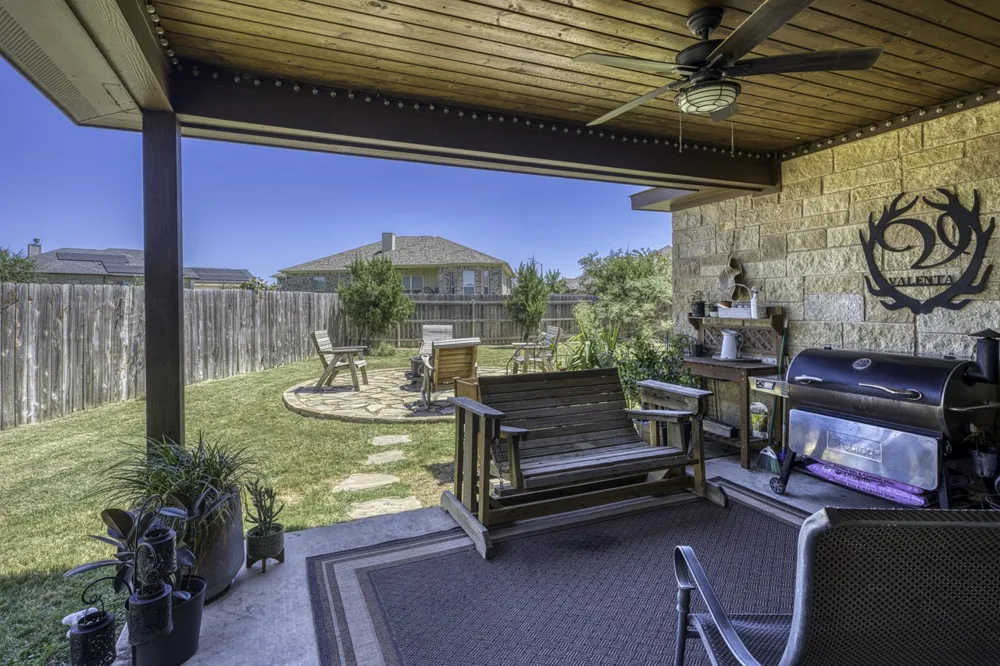 412 Jake Drive Jarrell, TX 76537