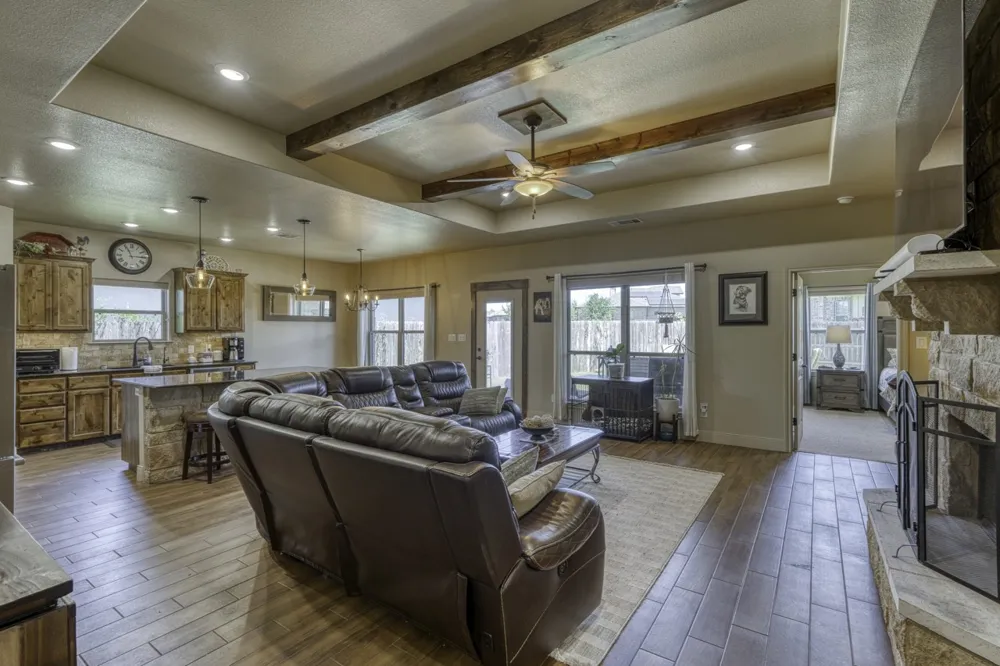 412 Jake Drive Jarrell, TX 76537