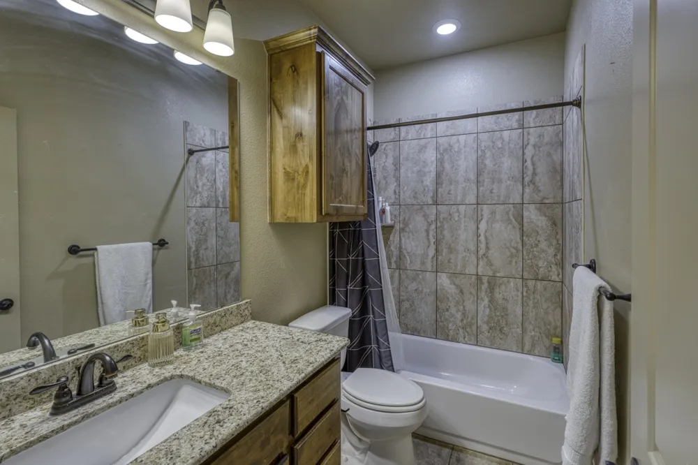 412 Jake Drive Jarrell, TX 76537