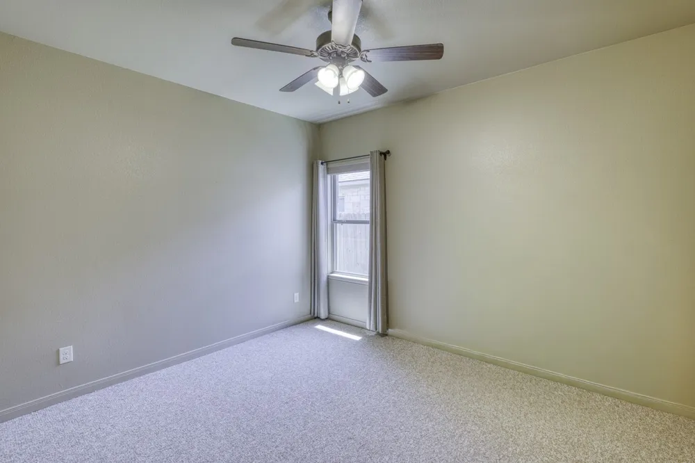 412 Jake Drive Jarrell, TX 76537