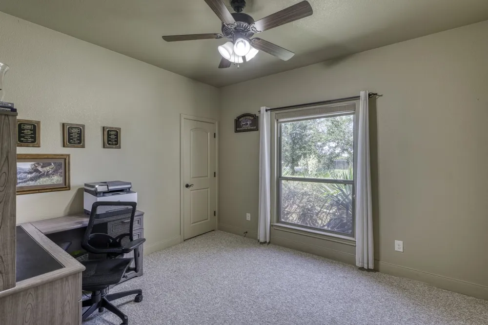 412 Jake Drive Jarrell, TX 76537