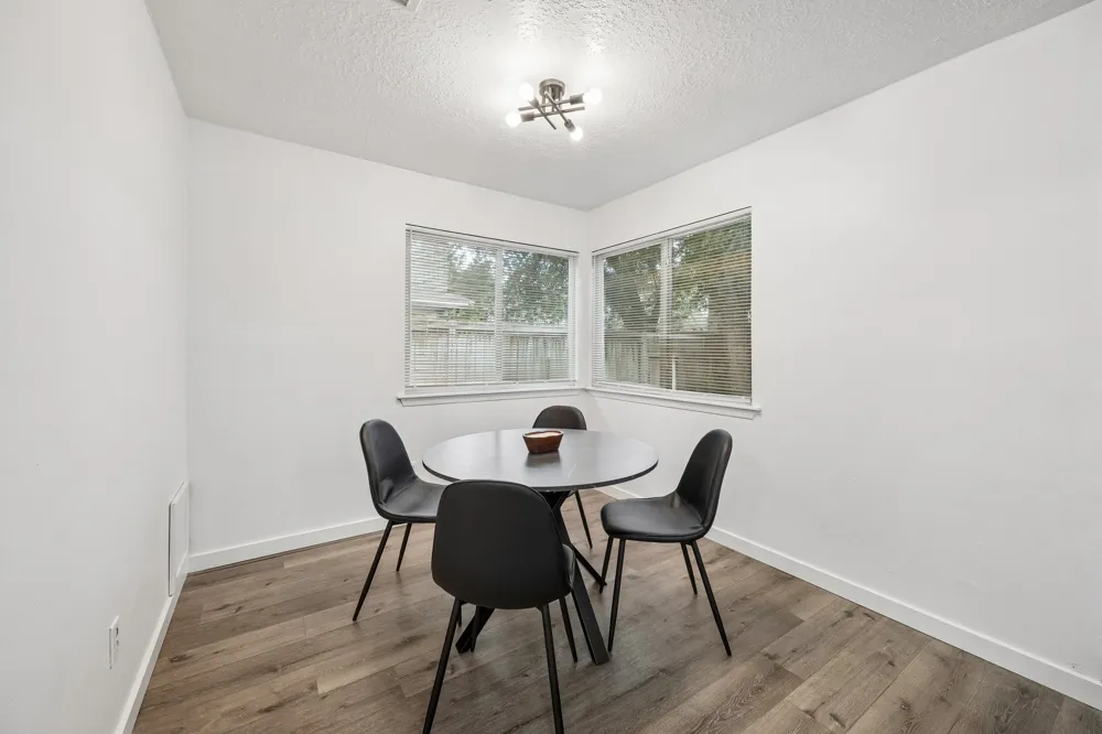 10826 Lynbrook Drive Houston, TX 77042