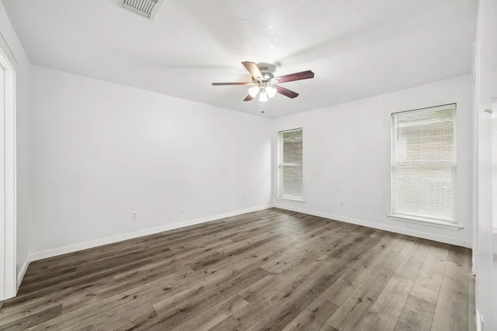 10826 Lynbrook Drive Houston, TX 77042