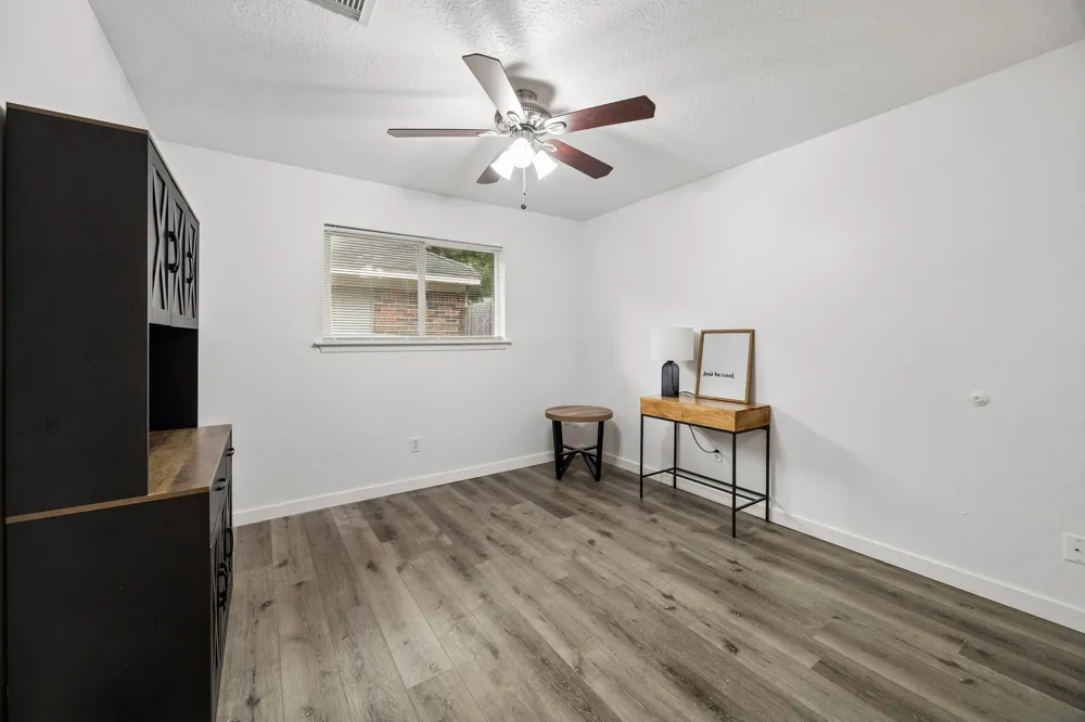 10826 Lynbrook Drive Houston, TX 77042