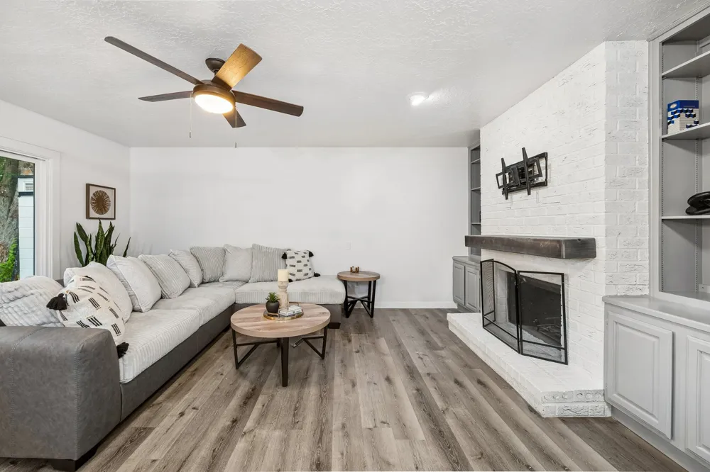 10826 Lynbrook Drive Houston, TX 77042