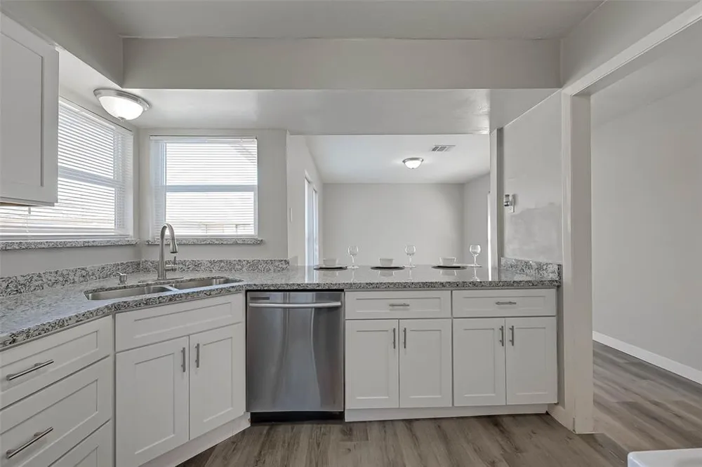 10826 Lynbrook Drive Houston, TX 77042