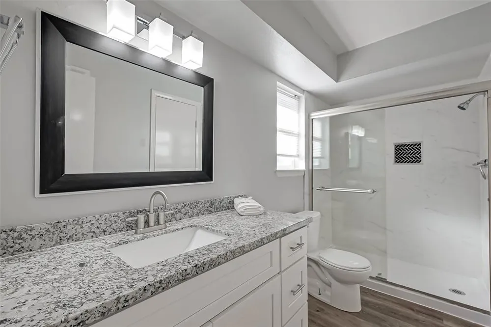 10826 Lynbrook Drive Houston, TX 77042