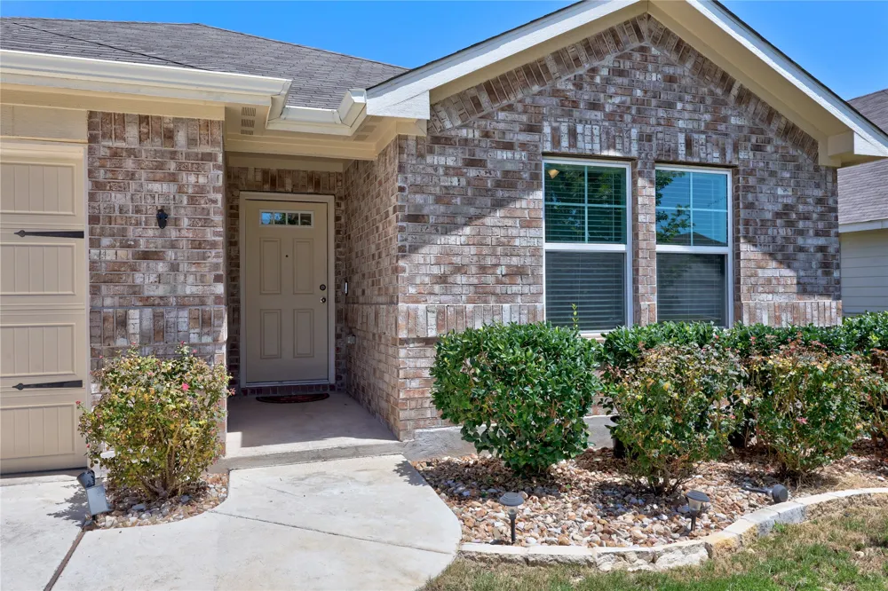 413 Windy Reed Road Hutto, TX 78634
