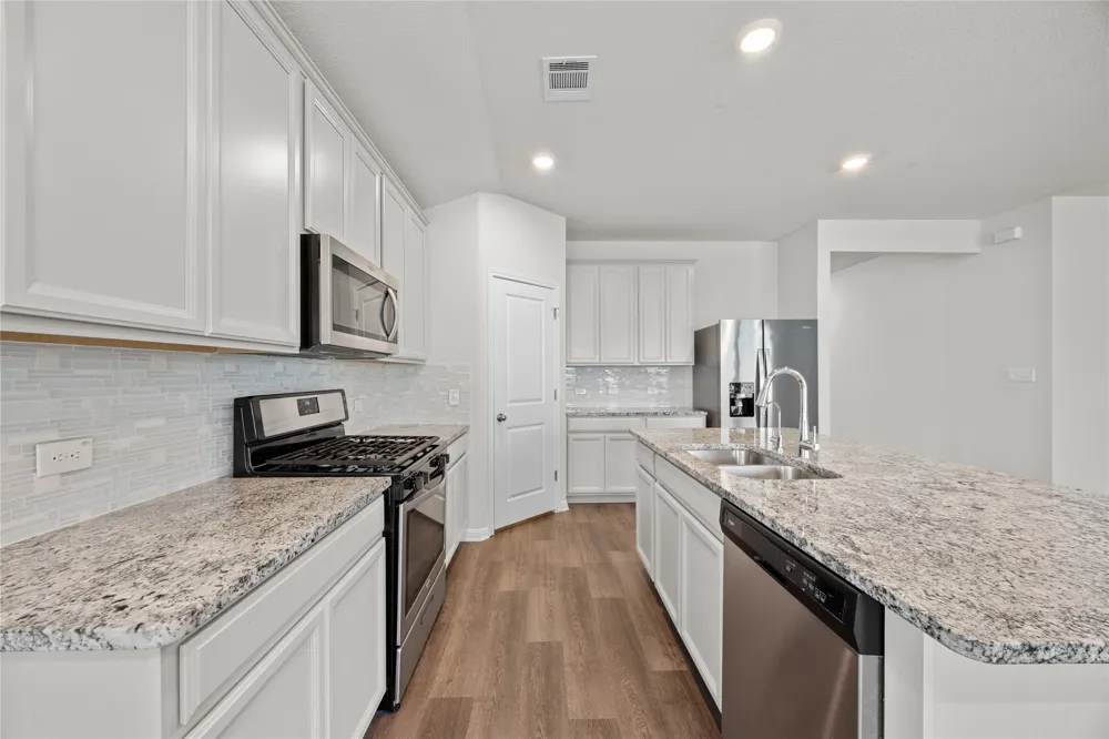 413 Windy Reed Road Hutto, TX 78634