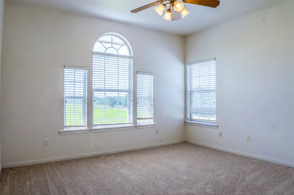 Address Not Shown Lexington, TX 78947