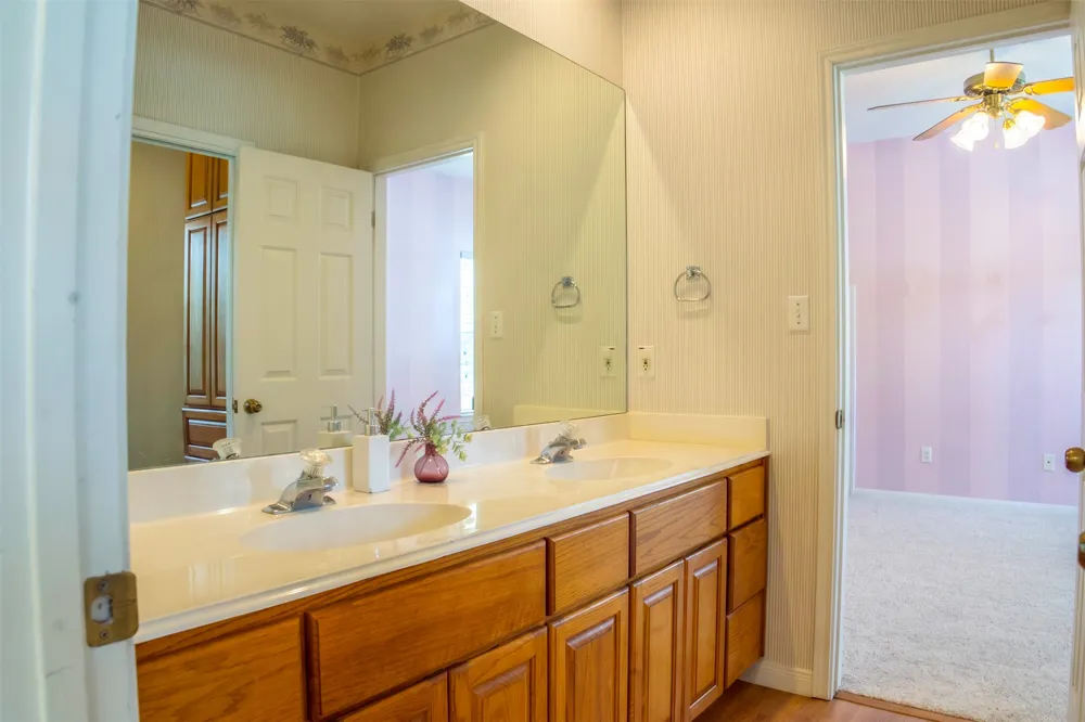 Address Not Shown Lexington, TX 78947