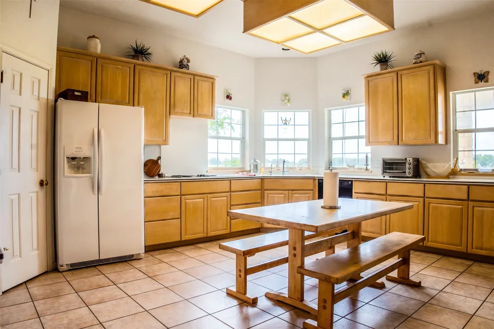 Address Not Shown Lexington, TX 78947