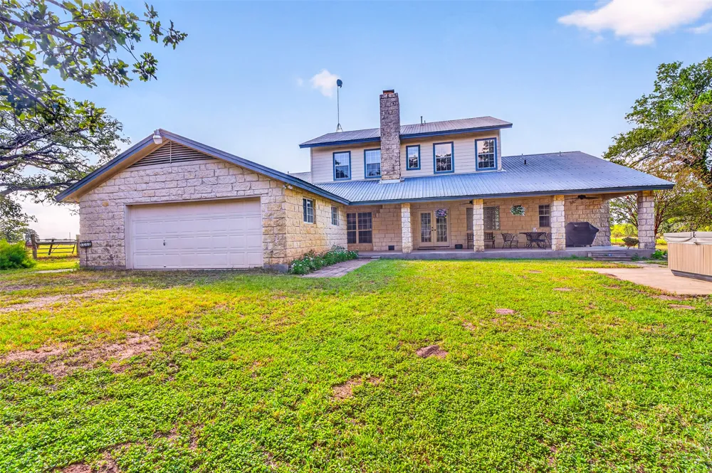 Address Not Shown Lexington, TX 78947