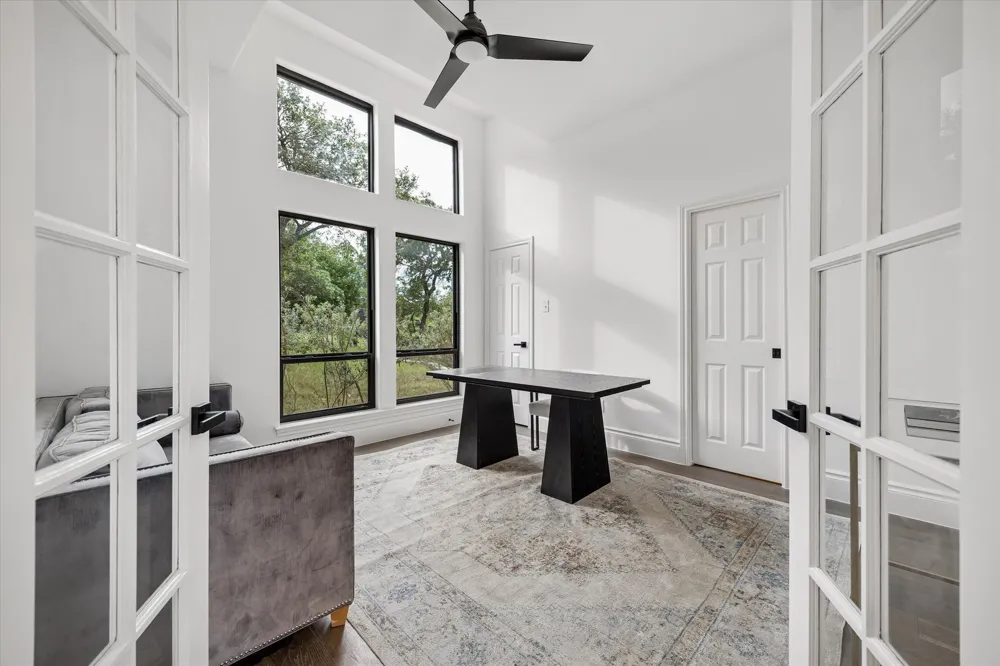 Address Not Shown Spicewood, TX 78669