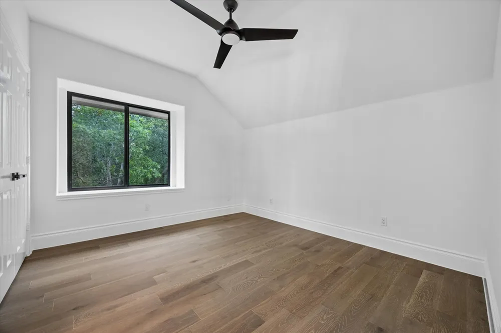 Address Not Shown Spicewood, TX 78669