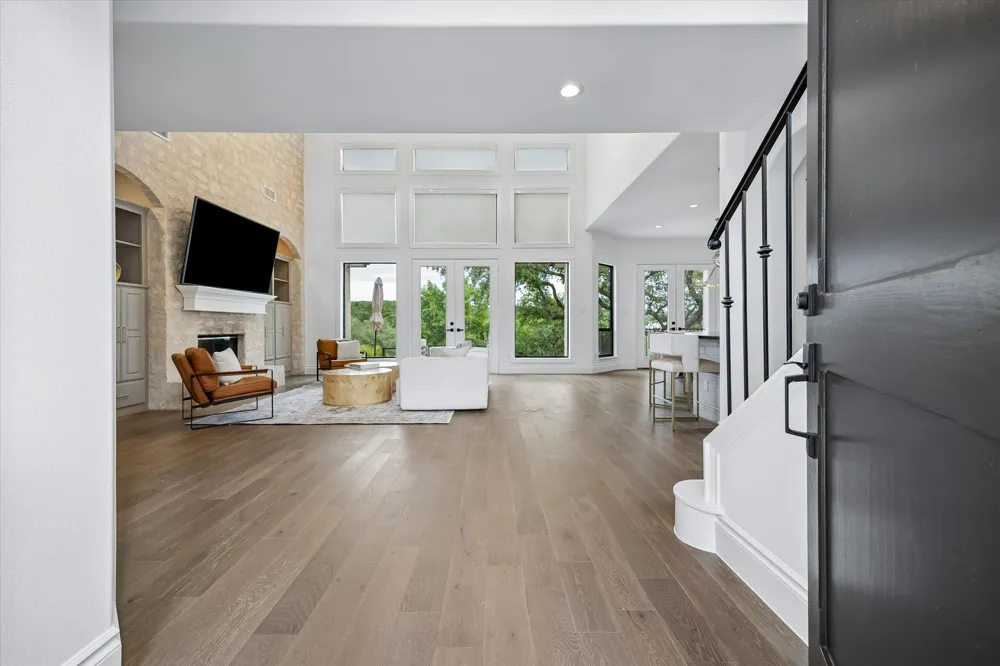 Address Not Shown Spicewood, TX 78669