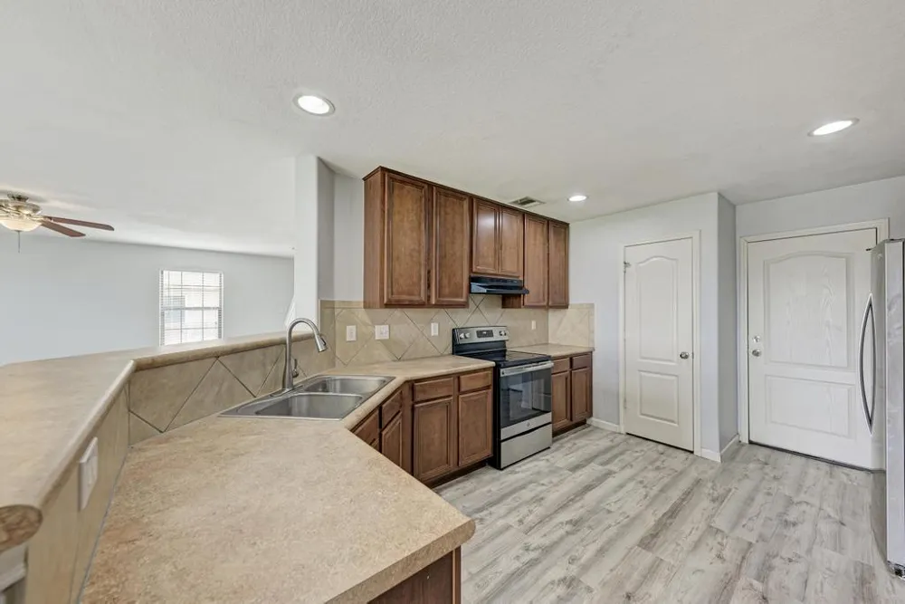 530 Sheep Trail Drive Kyle, TX 78640