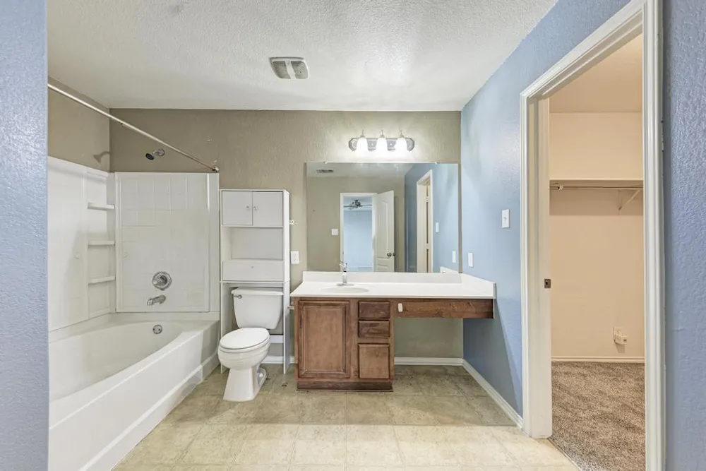 530 Sheep Trail Drive Kyle, TX 78640
