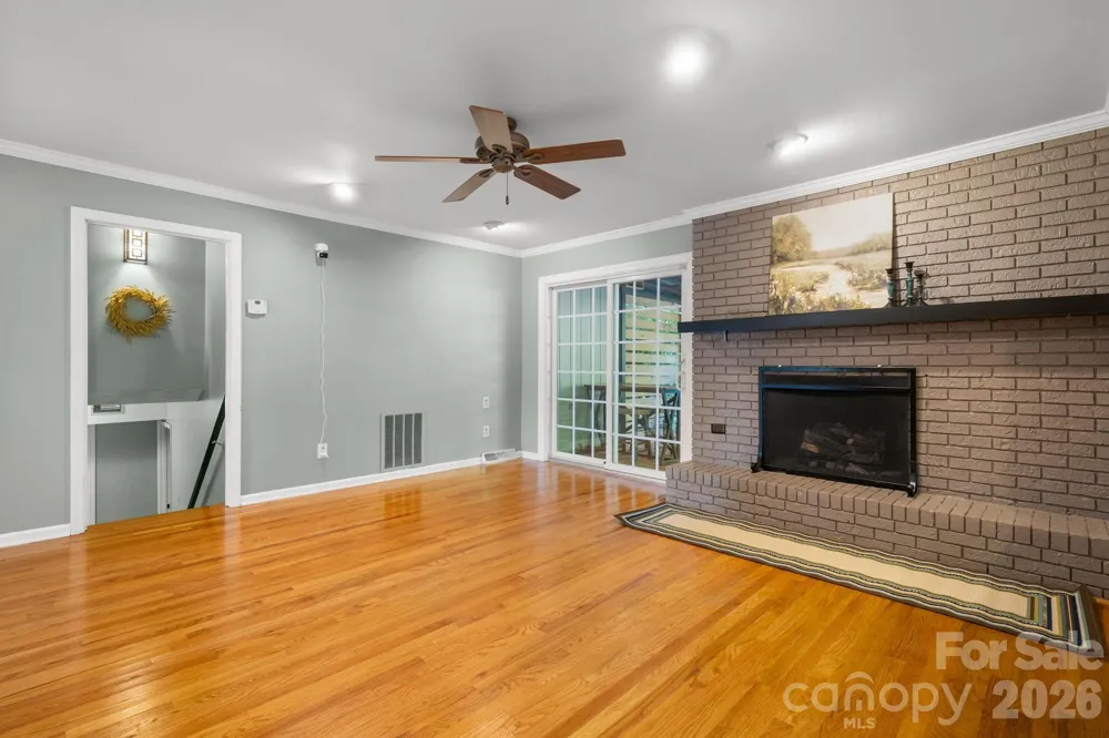 2015 12th Street Drive NW Hickory, NC 28601