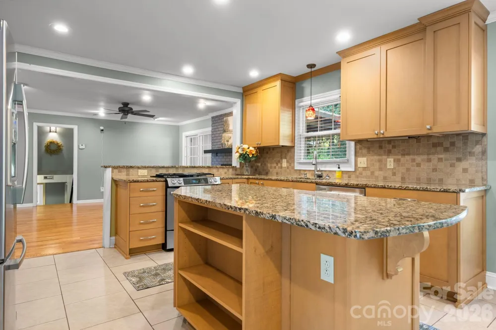 2015 12th Street Drive NW Hickory, NC 28601