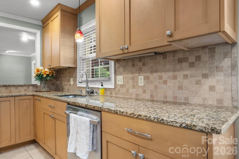 2015 12th Street Drive NW Hickory, NC 28601