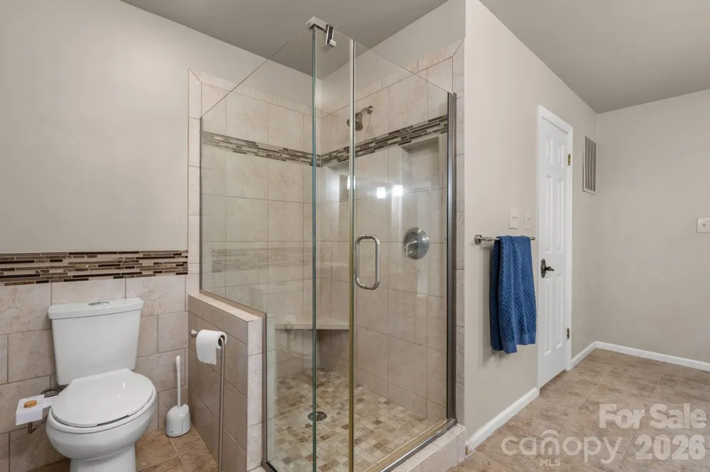2015 12th Street Drive NW Hickory, NC 28601