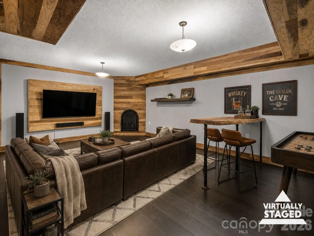 2015 12th Street Drive NW Hickory, NC 28601