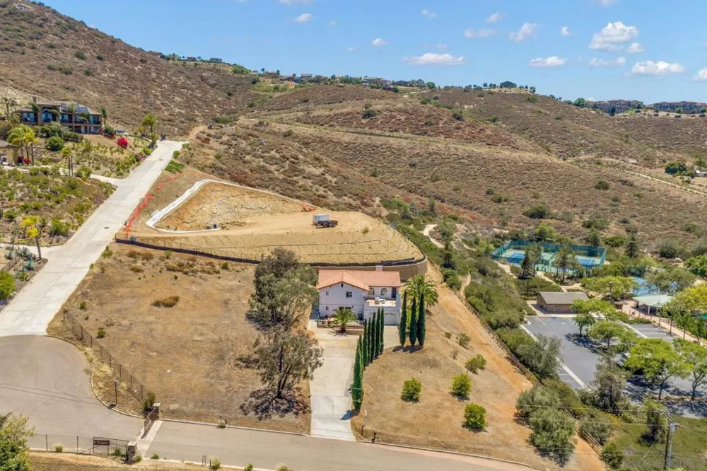9130 Shadow Hill Road Santee, CA 92071