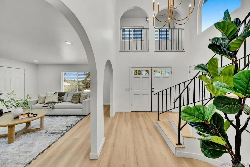 9130 Shadow Hill Road Santee, CA 92071
