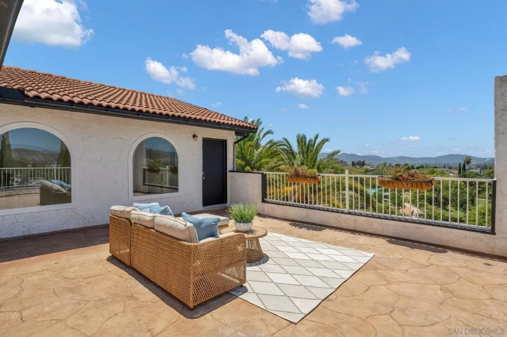 9130 Shadow Hill Road Santee, CA 92071