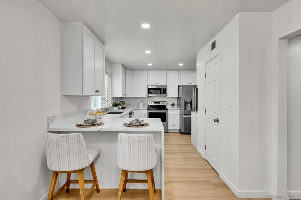 9130 Shadow Hill Road Santee, CA 92071