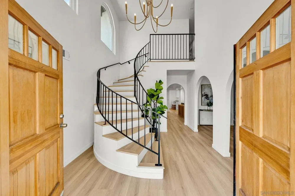 9130 Shadow Hill Road Santee, CA 92071