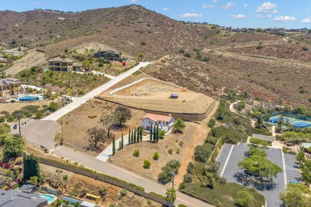 9130 Shadow Hill Road Santee, CA 92071