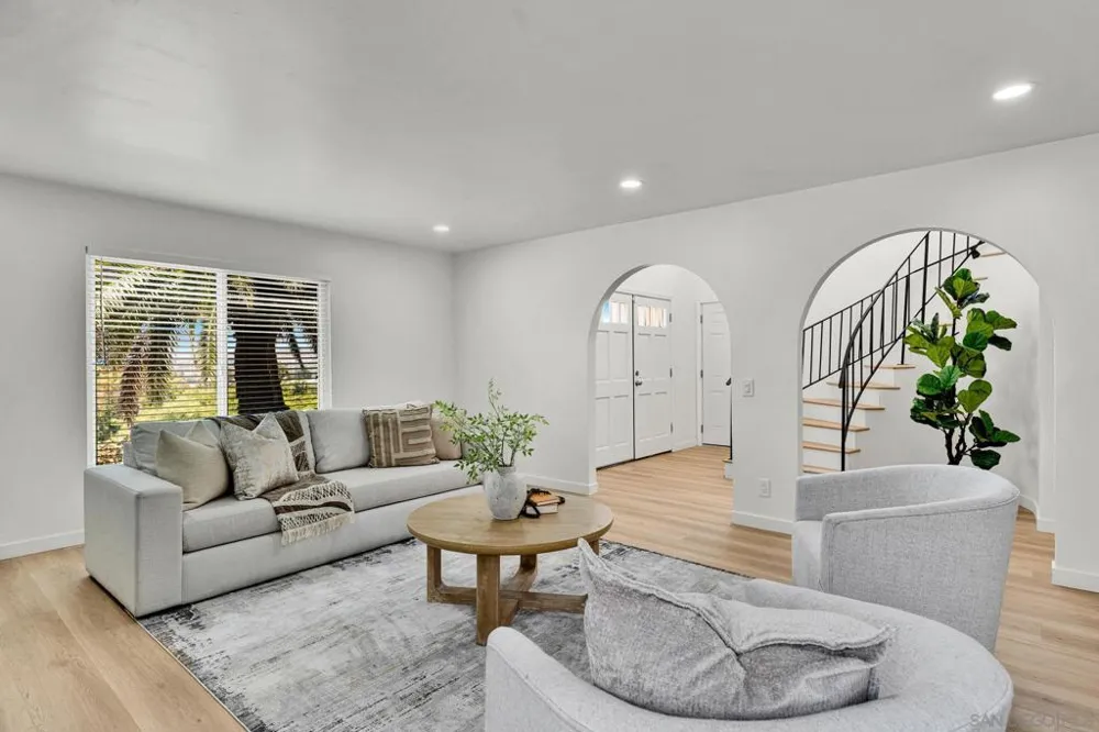 9130 Shadow Hill Road Santee, CA 92071