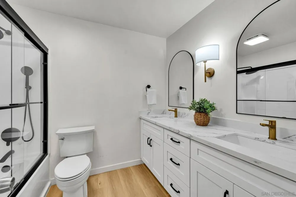 9130 Shadow Hill Road Santee, CA 92071