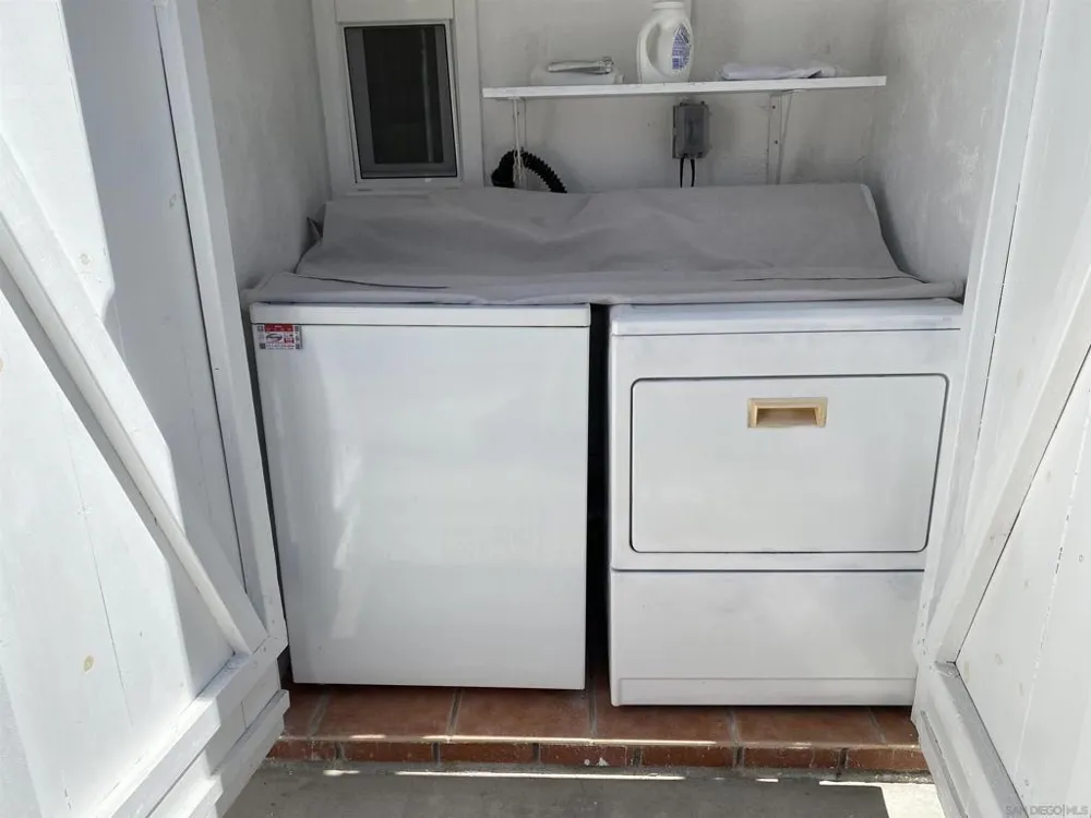 2921 RENAULT ST San Diego, CA 92122