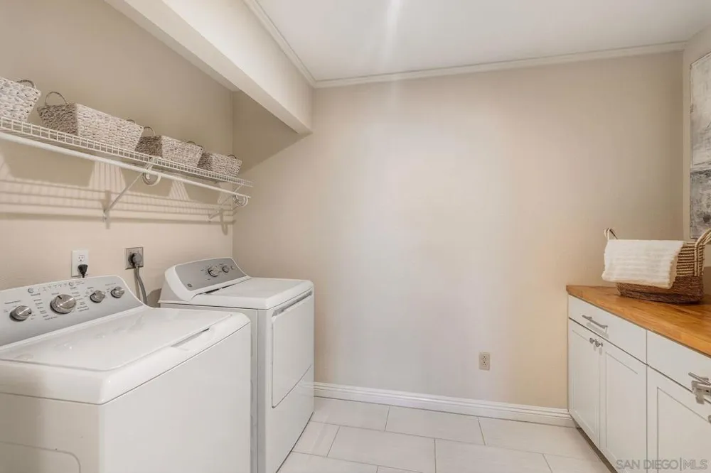 17709 Saint Andrews Poway, CA 92064