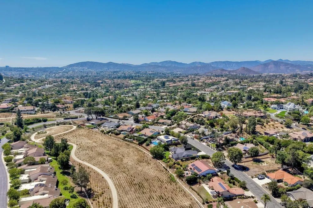 17709 Saint Andrews Poway, CA 92064