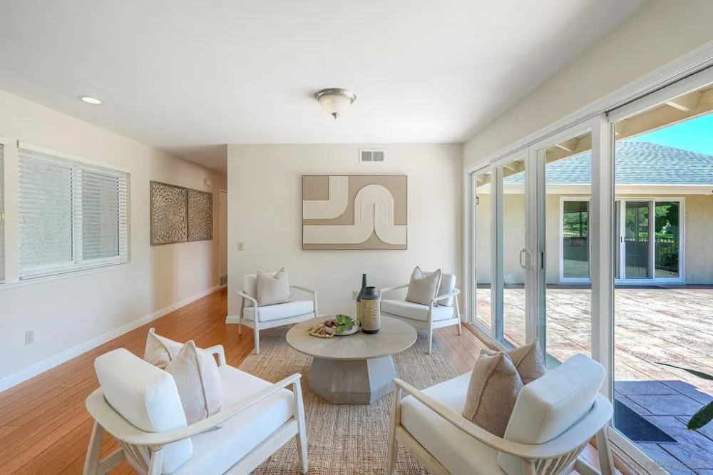 17709 Saint Andrews Poway, CA 92064