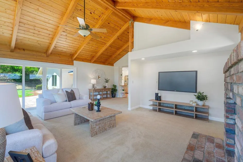 17709 Saint Andrews Poway, CA 92064