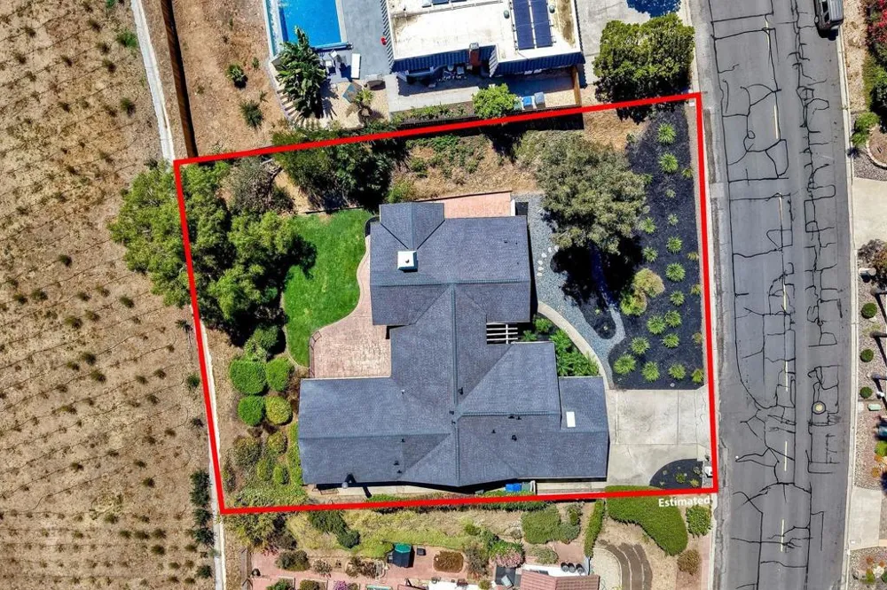 17709 Saint Andrews Poway, CA 92064