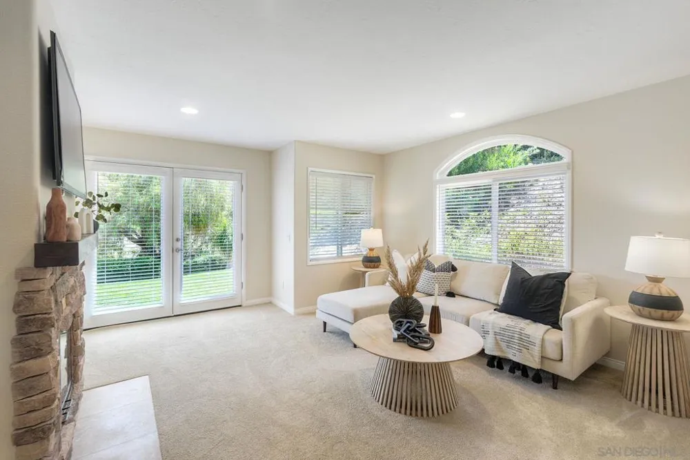17709 Saint Andrews Poway, CA 92064