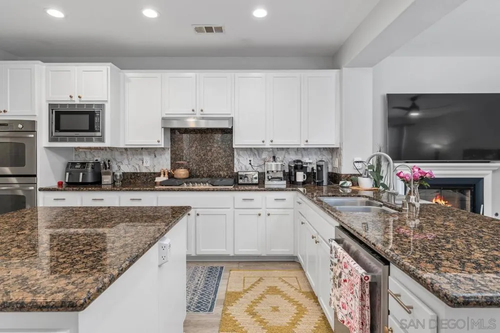15710 Kristen Glen San Diego, CA 92127