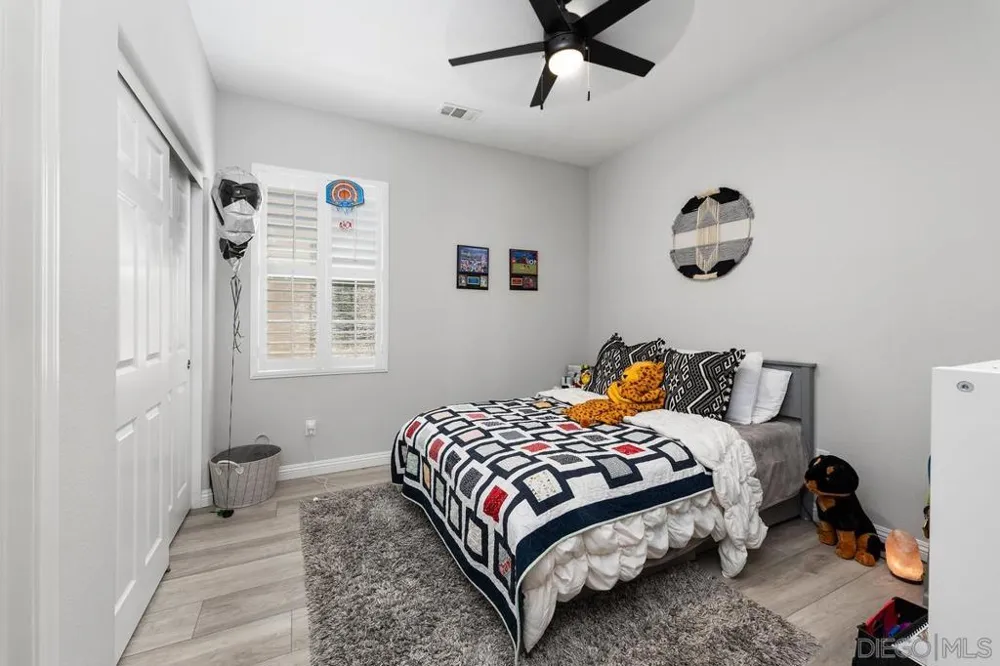 15710 Kristen Glen San Diego, CA 92127