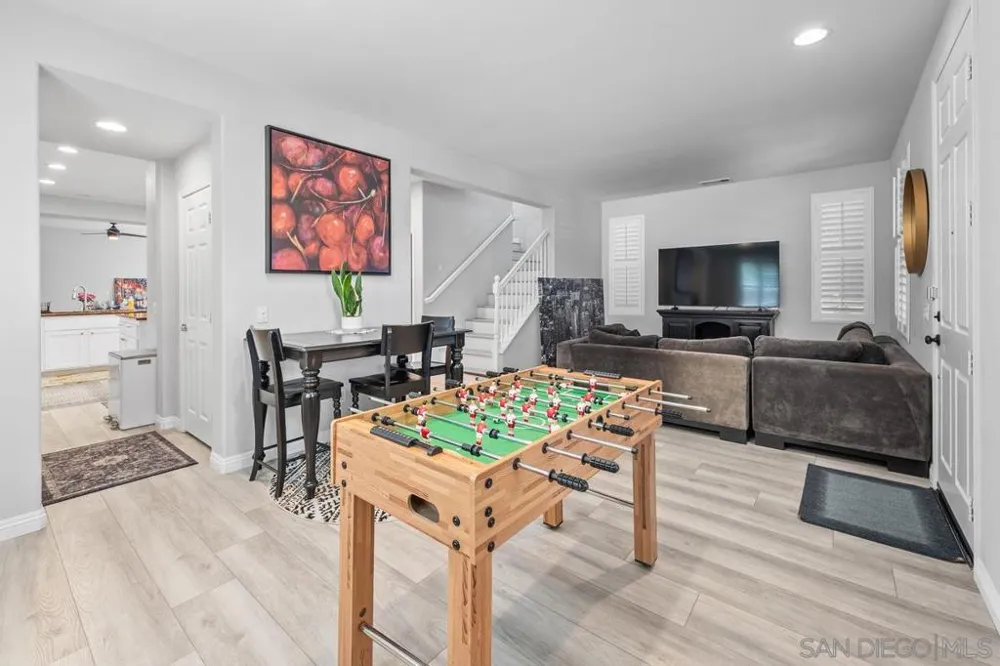 15710 Kristen Glen San Diego, CA 92127