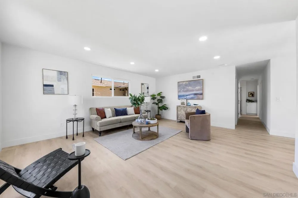 8284 Brookhaven Rd San Diego, CA 92114