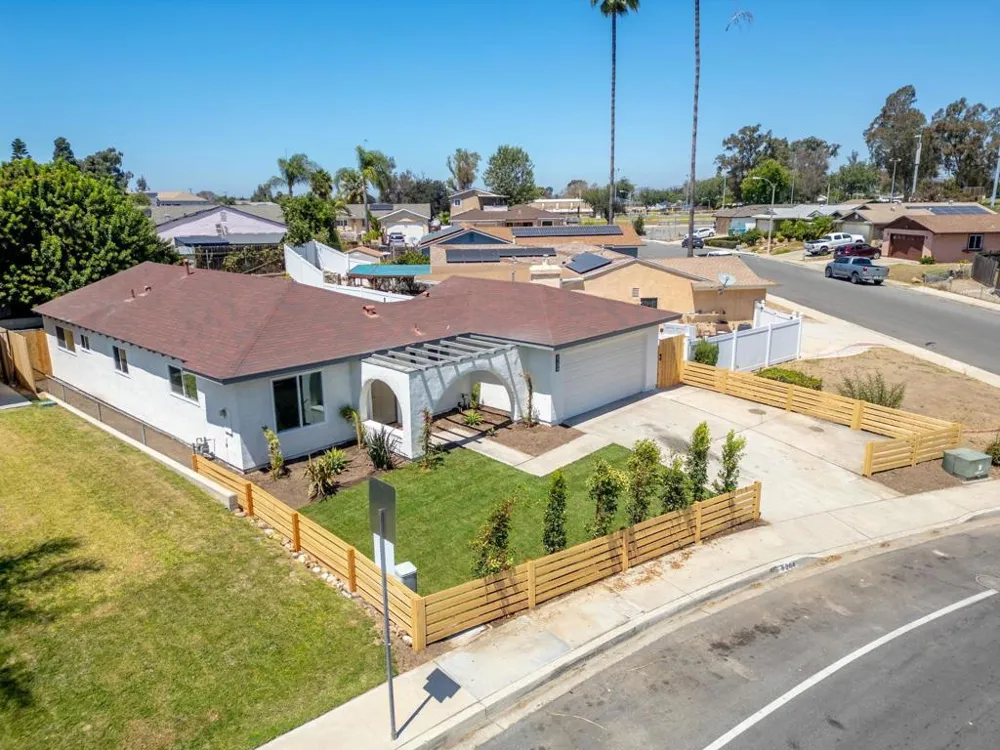 8284 Brookhaven Rd San Diego, CA 92114