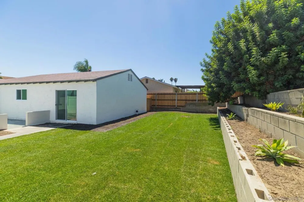 8284 Brookhaven Rd San Diego, CA 92114